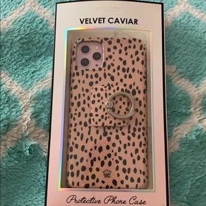 Velvet Caviar Spotted Nude Cheetah Case w/ ring